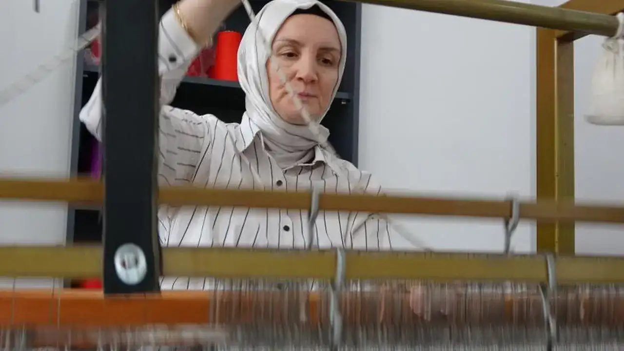 trabzonda-bir-ilk-gerceklestirildi-misir-kocanindan-kiyafetler-uretildi