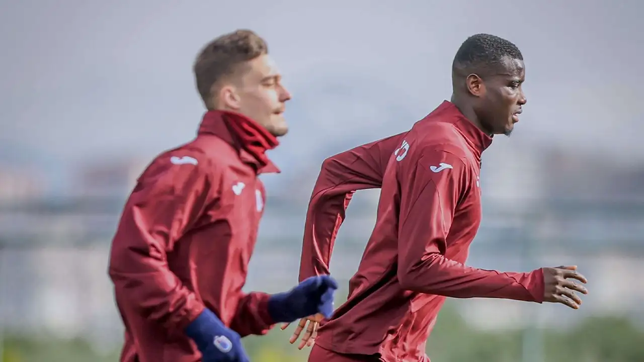 trabzonsporda-fatih-tekkenin-plani-merakla-bekleniyor-kasimpasa-maci-oncesi-son-durum