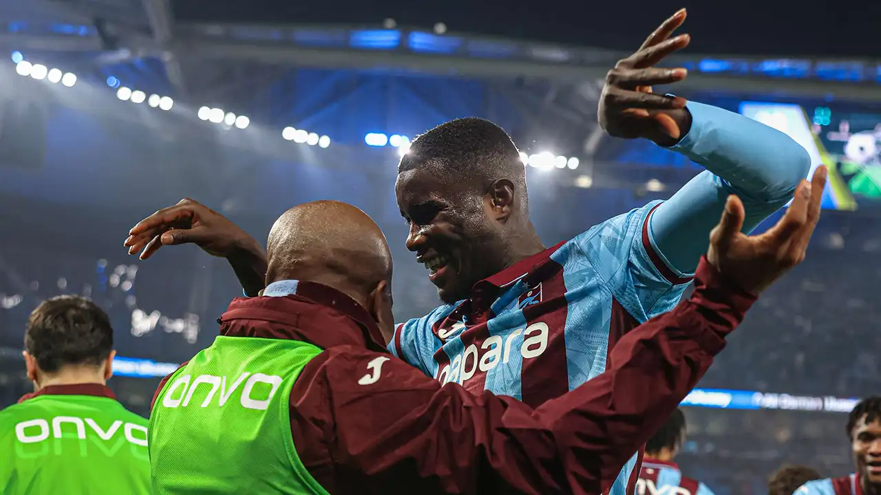 onuachu-nijeryada-gundeme-oturdu-donusunu-taclandirdi