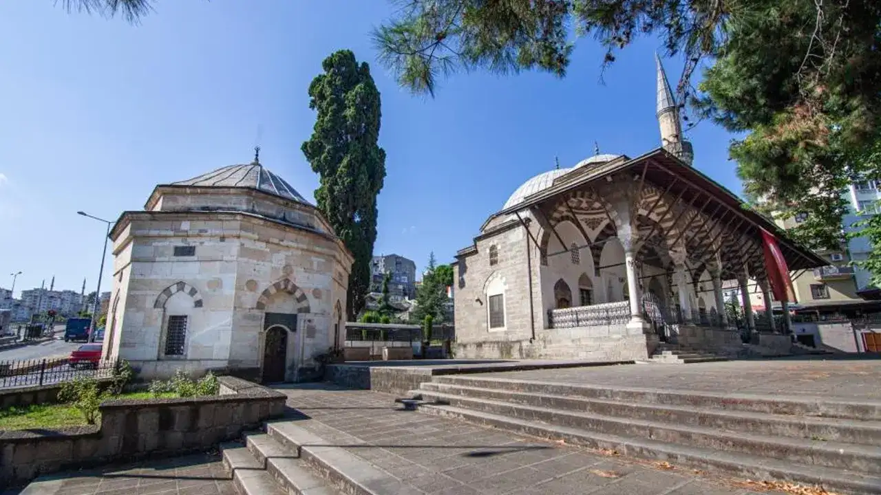 trabzonda-asirlik-miras-210-tescilli-cami-ayakta