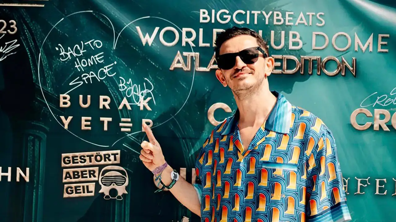 burak-yeterden-trabzonspor-itirafi-sahnedeyken-bile-maci-takip-ediyorum