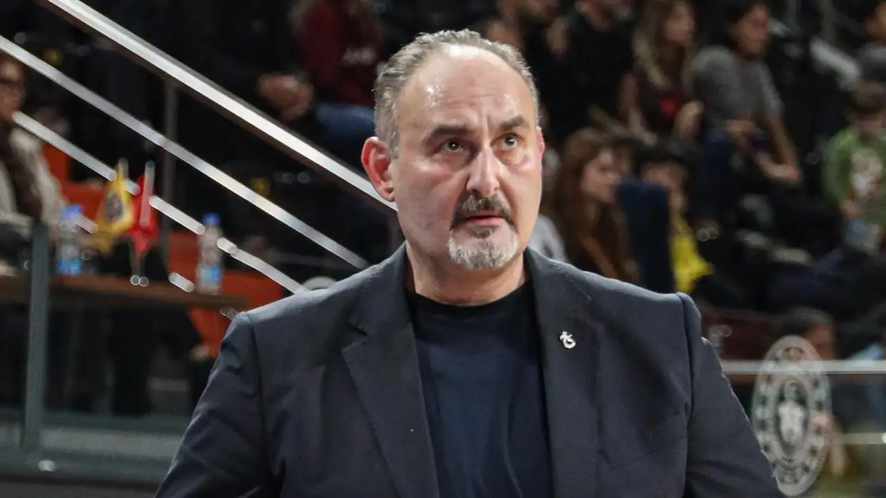 trabzonspor-eroksporu-agirliyor-devler-seriyi-8e-cikarma-pesinde