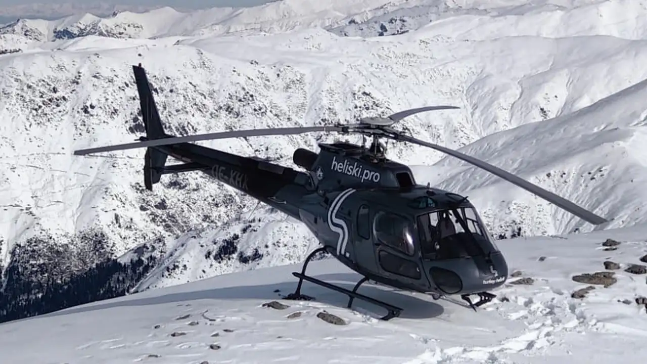 kackarlar-yabanci-kayakcilarin-gozdesi-oldu-heliski-sezonu-acildi