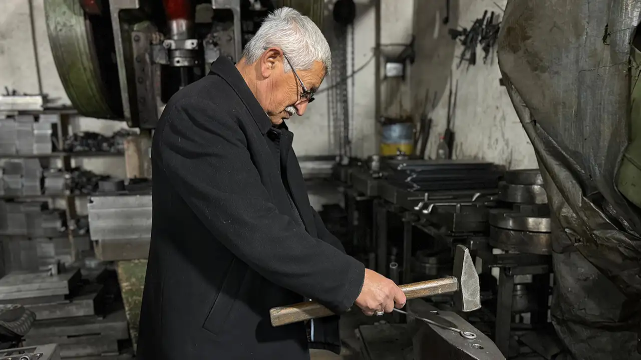 orduda-iki-kardes-6-parmagini-kaybetti-meslegini-birakmadi