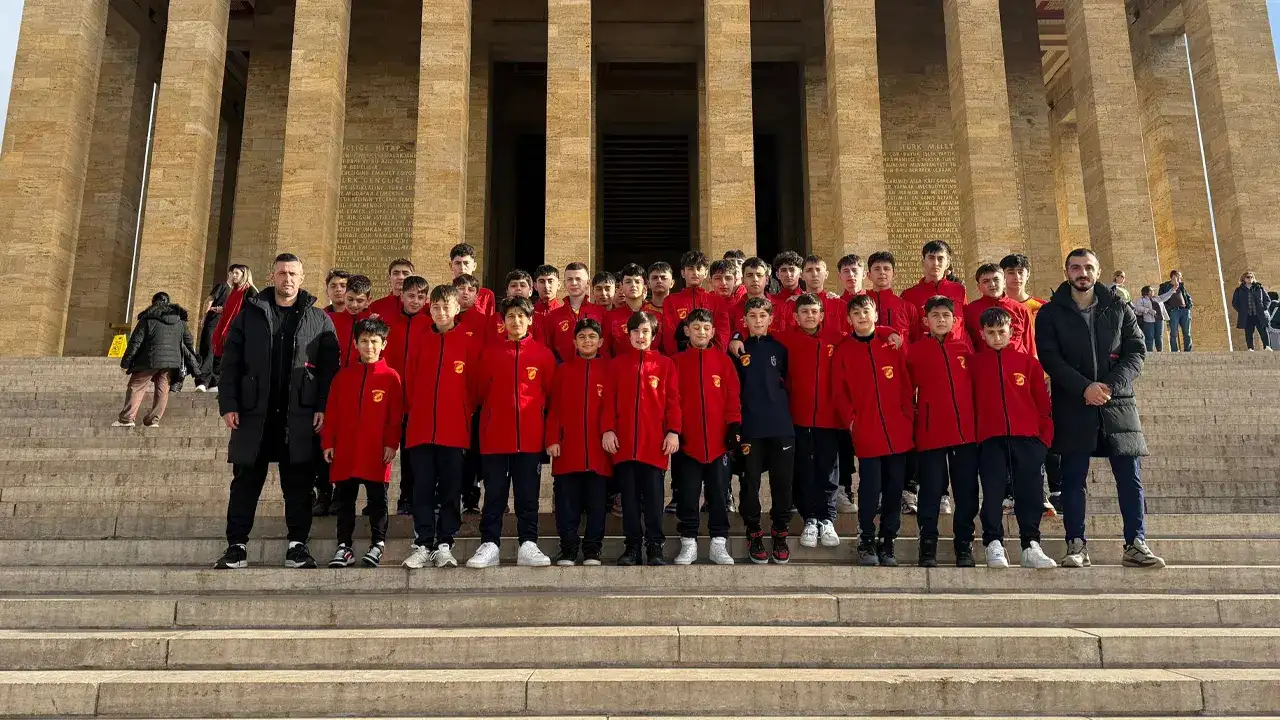 antalyadaki-turnuvaya-trabzon-damgasi