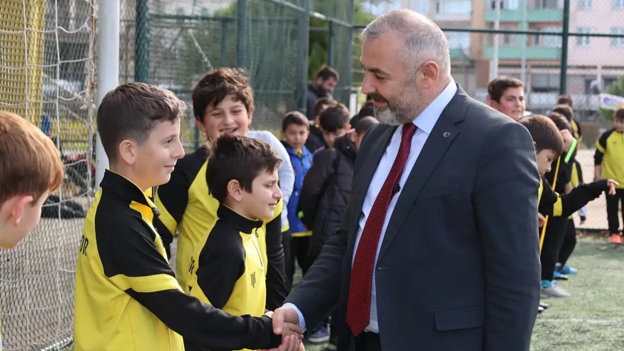 baskan-hamza-bilgin-spor-akademisi-ogrencileriyle-bulustu