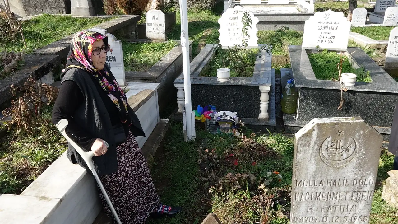 esinin-katlettigi-sinemin-babaannesi-konustu-torunumun-mezarina-goz-dikti