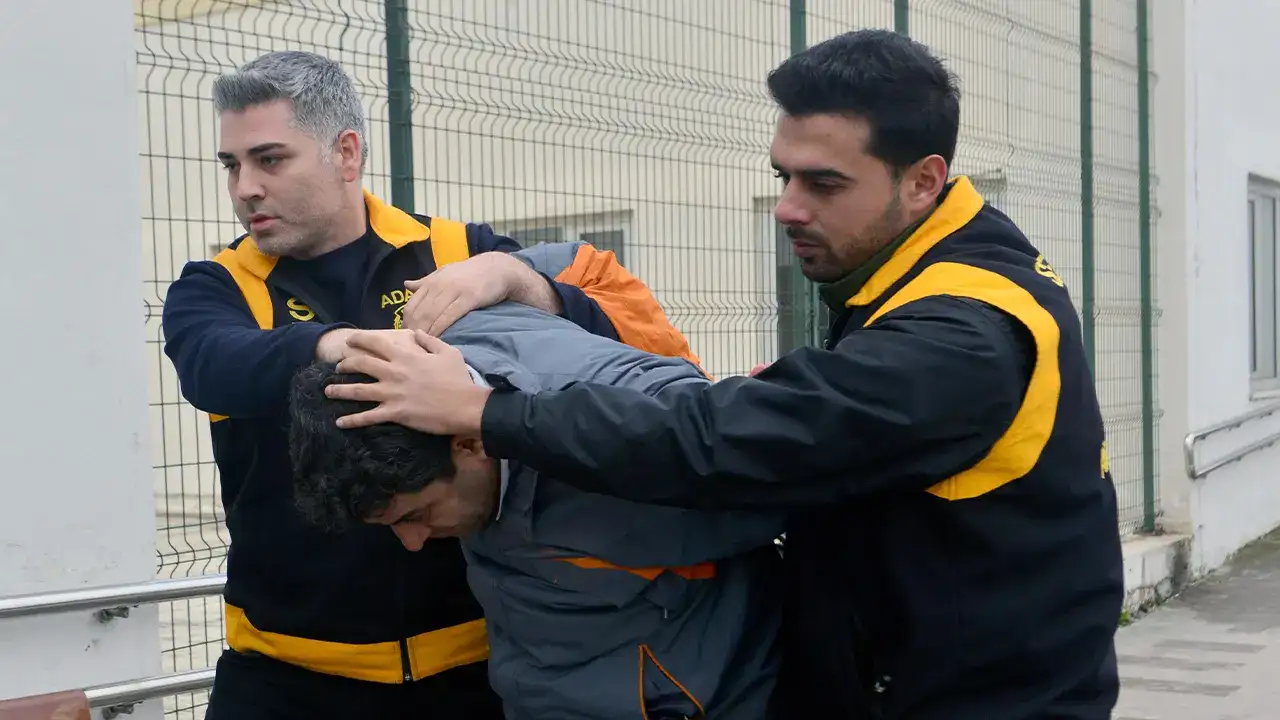 kediyi-ezip-kacan-surucuye-barinakta-calisma-cezasi