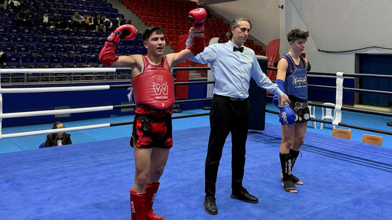 trabzon-muay-thai-takimi-orduda-firtina-gibi-esti-tam-41-madalya