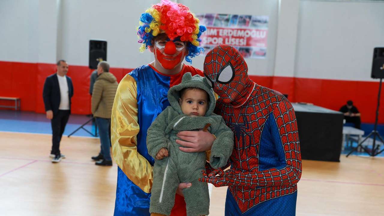 akcaabatta-yariyil-cocuk-spor-senligi-duzenlendi