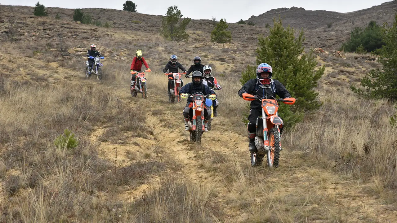 gumushanede-doga-tutkunlari-enduro-cross-kulubunu-kurdu
