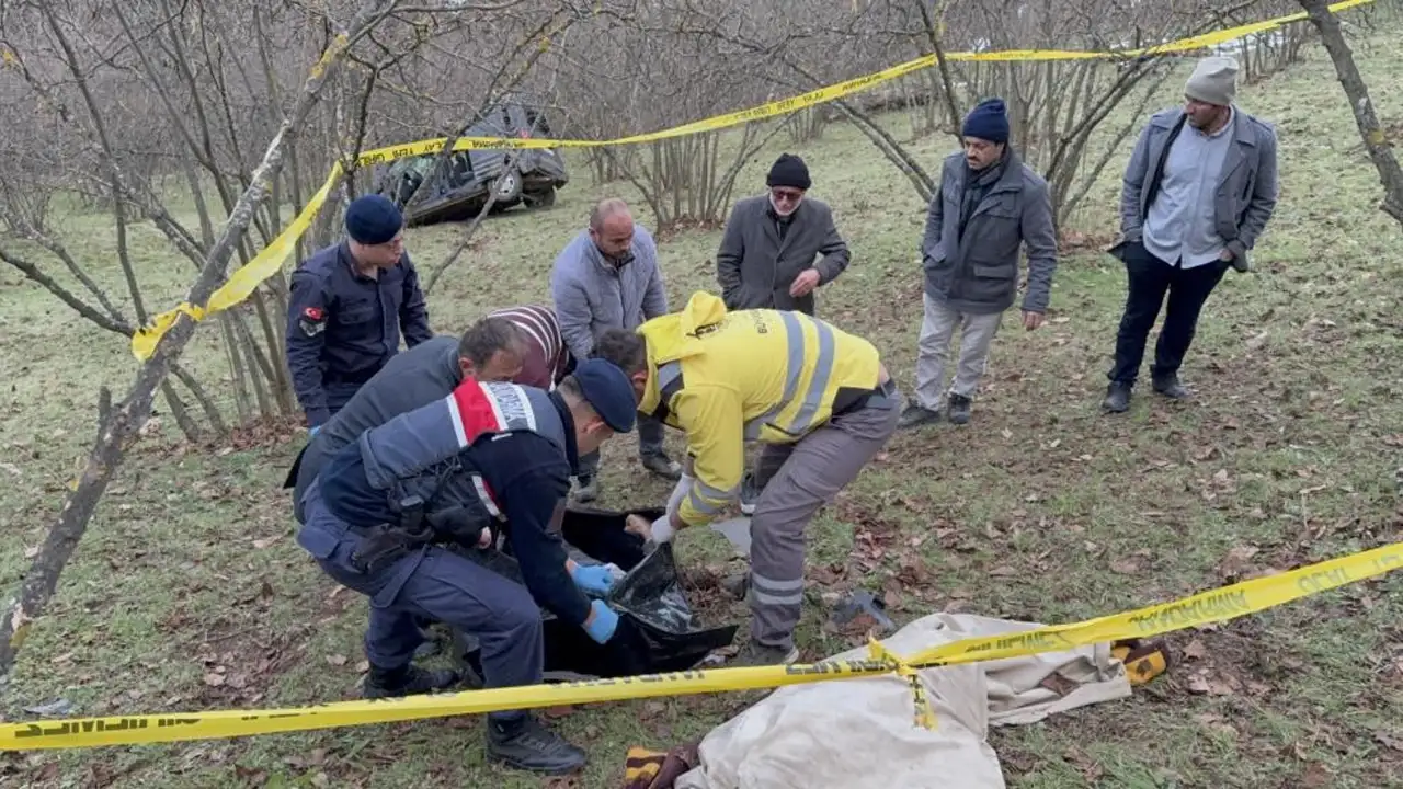 samsunda-kontrolden-cikan-arac-60-metre-yuvarlandi-1-olu