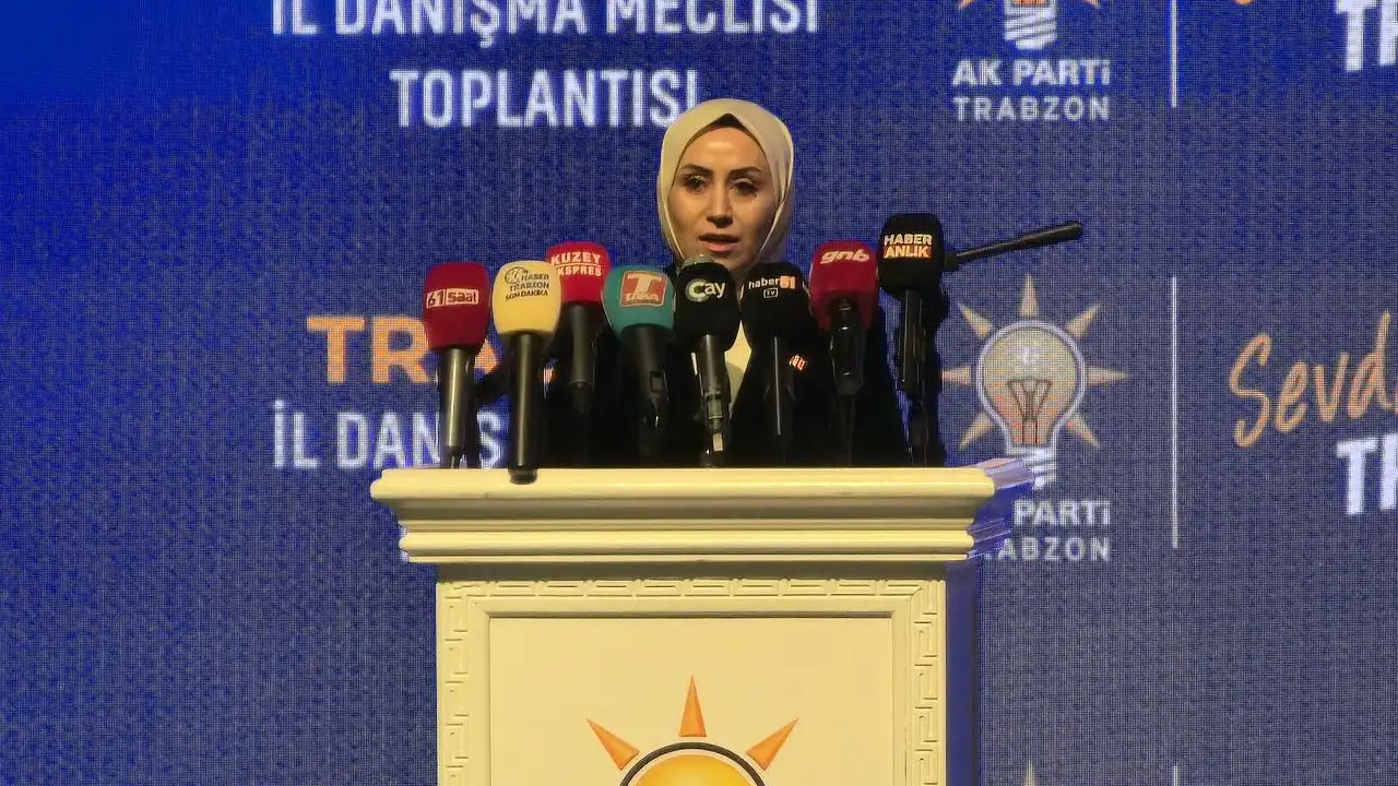 ak-parti-trabzon-teskilati-toplandi-davamiza-sahip-cikacagiz