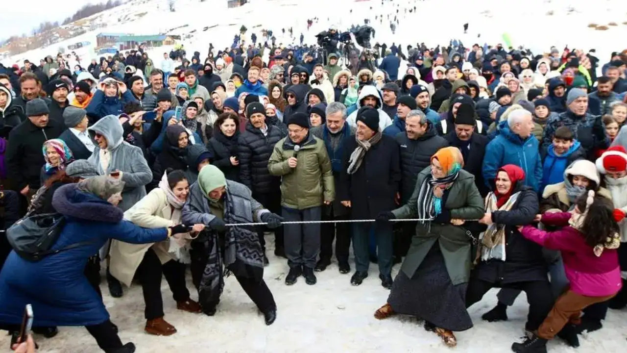 ordu-argan-yaylasinda-kar-festivali-coskusu-2-metre-karda-festival-yapiyoruz