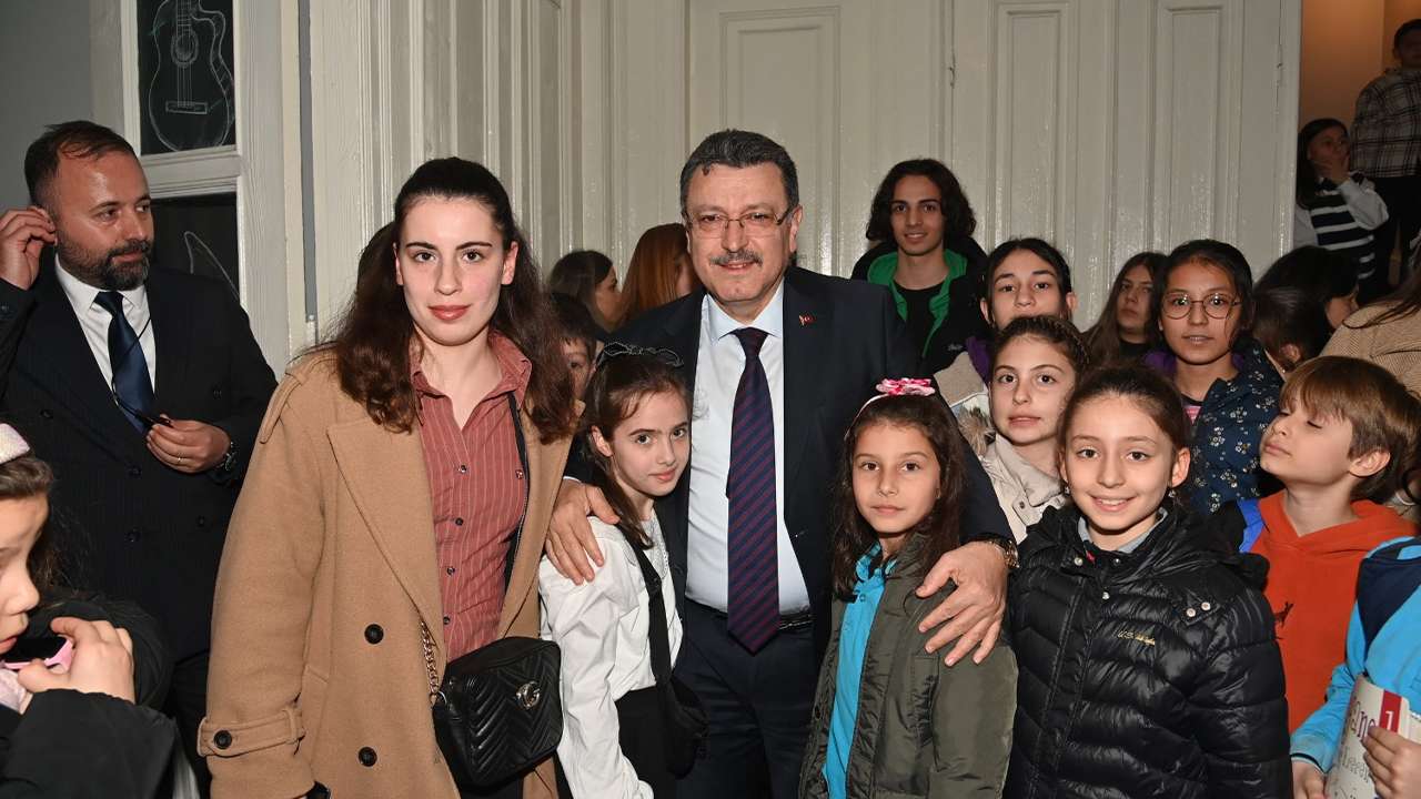 ahmet-metin-genc-anlamli-dokunus