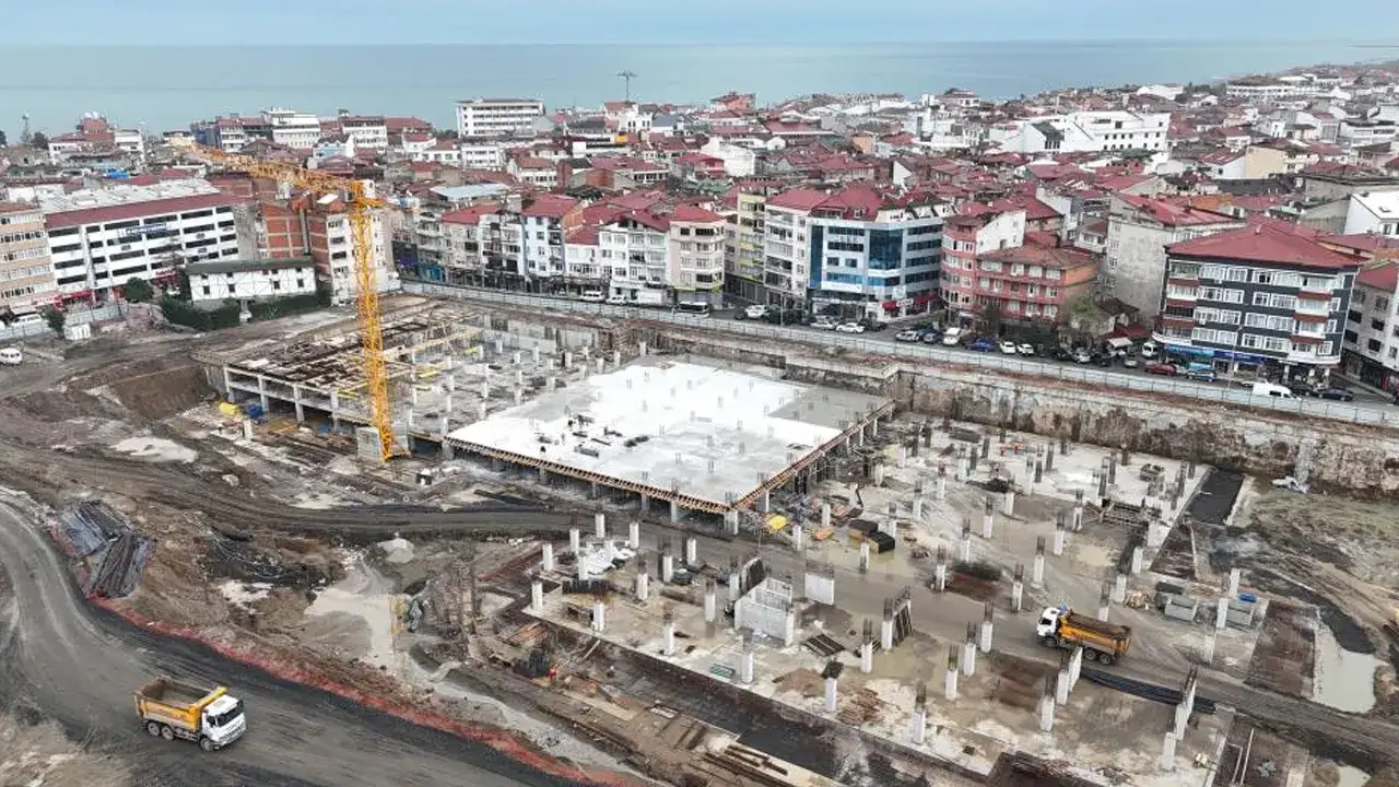 orduda-2-bin-araclik-millet-bahcesi-otoparkinda-calismalar-suruyor