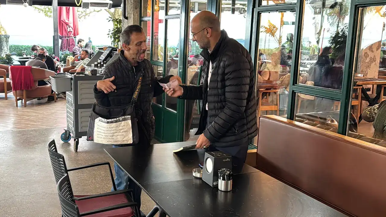 orduda-yasam-mucadelesi-kendi-yazdigi-kitaplari-satiyor