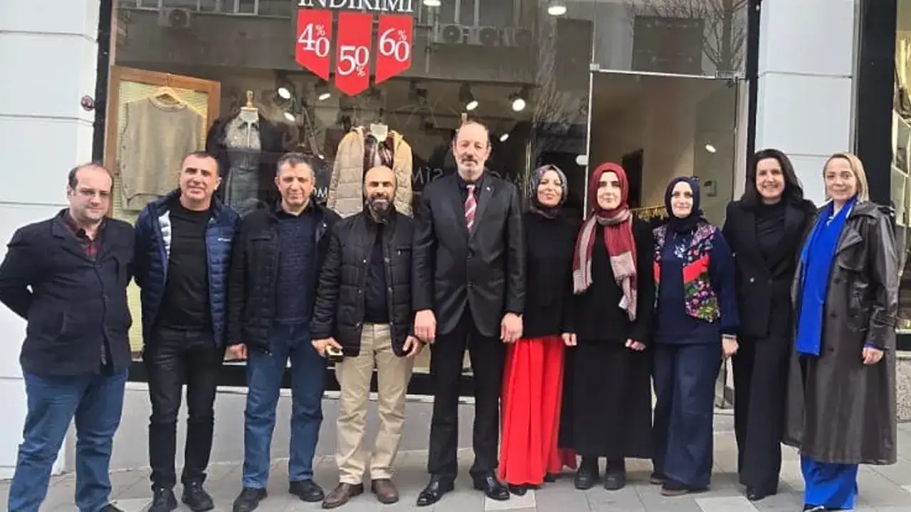 uluslararasi-kultur-turizm-dernegi-baskani-irfan-semiz-ve-yonetimi-trabzonun-kultur-ve-turizm-vizyonuna-katki-saglayacak-ortak-projeleri-gorusmek-uzere-ahmet-metin-genc-ile-bir-araya-geldi