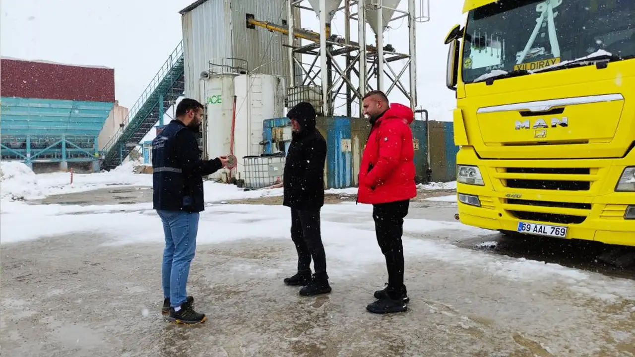 bayburtta-beton-firmalarina-siki-denetim-mevzuat-uygunlugu-incelendi