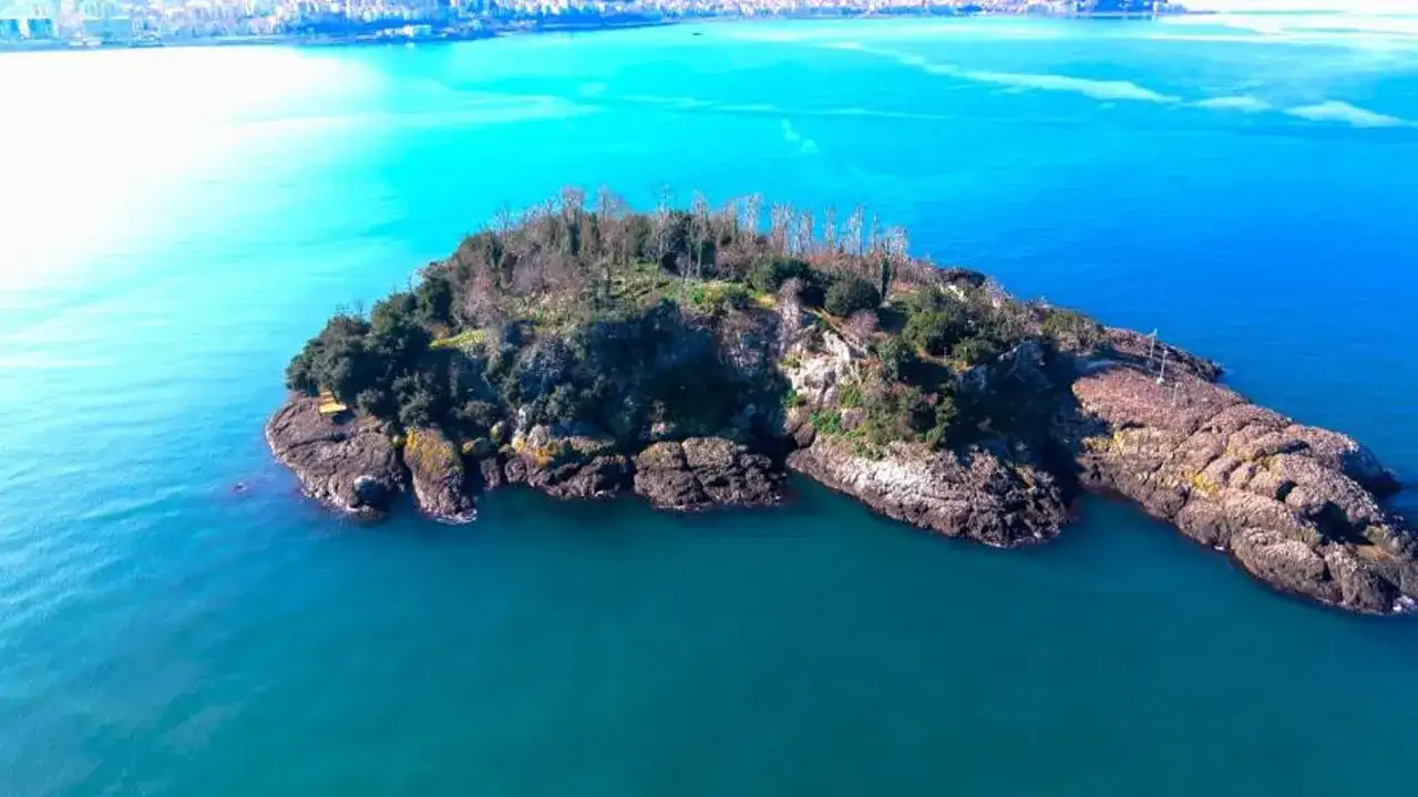 giresun-adasinda-kapsamli-temizlik-ve-cevre-duzenlemesi