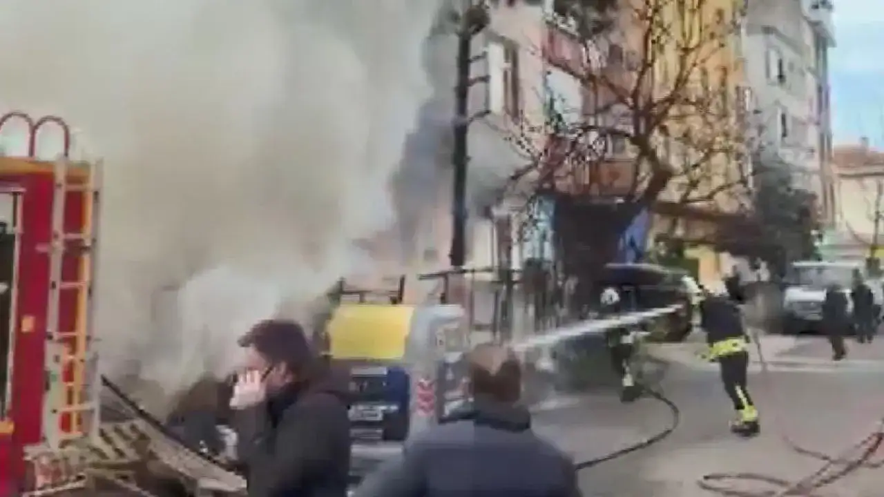 ordu-fatsada-is-yeri-deposunda-yangin-panigi