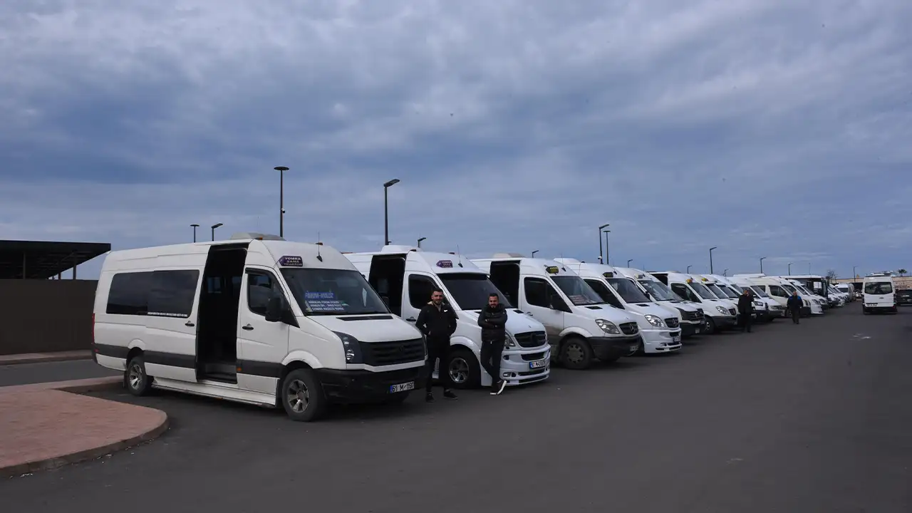 trabzonda-ilcelerden-gelen-dolmuslar-nerede-inecek