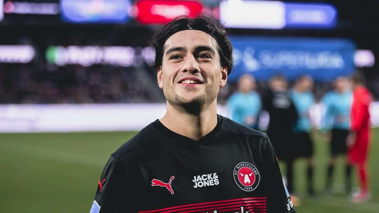 trabzonsporda-sol-kanat-harekati-gurbetci-yildizin-menajeri-turkiyeye-davet-edildi