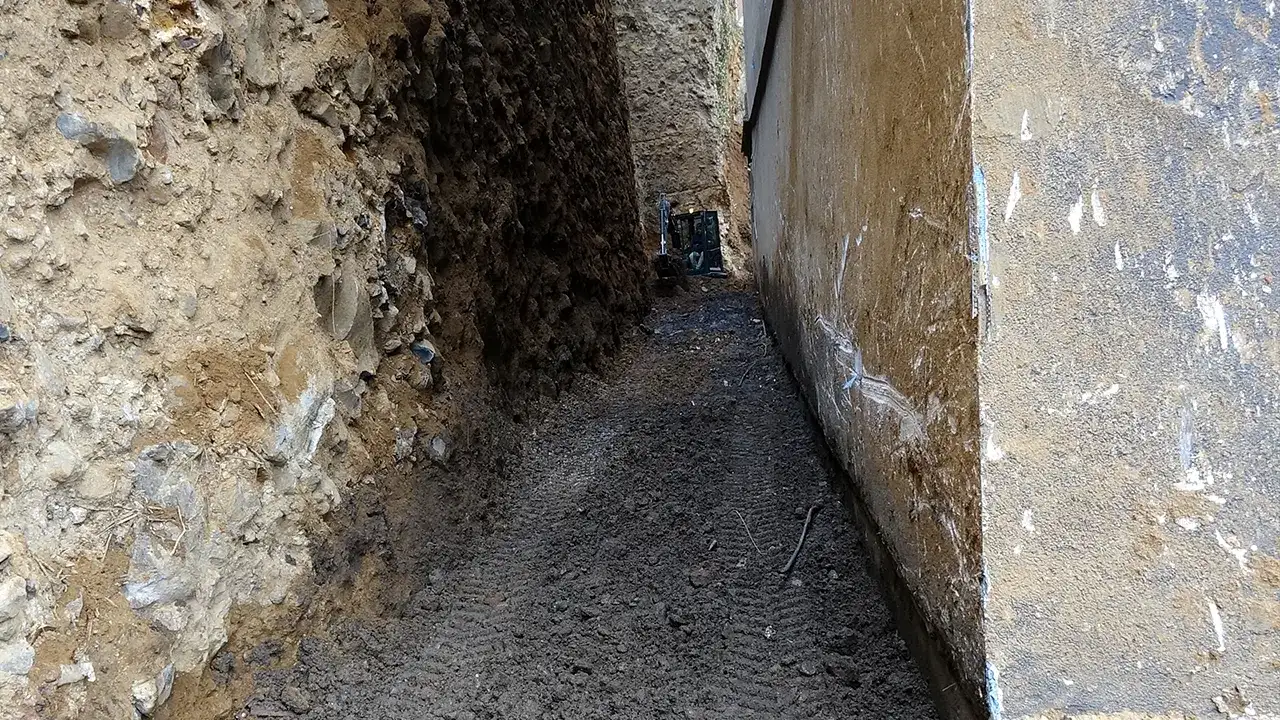 vakfikebirde-heyelan-sonrasi-apartmana-donus-basladi-tedirginlik-suruyor