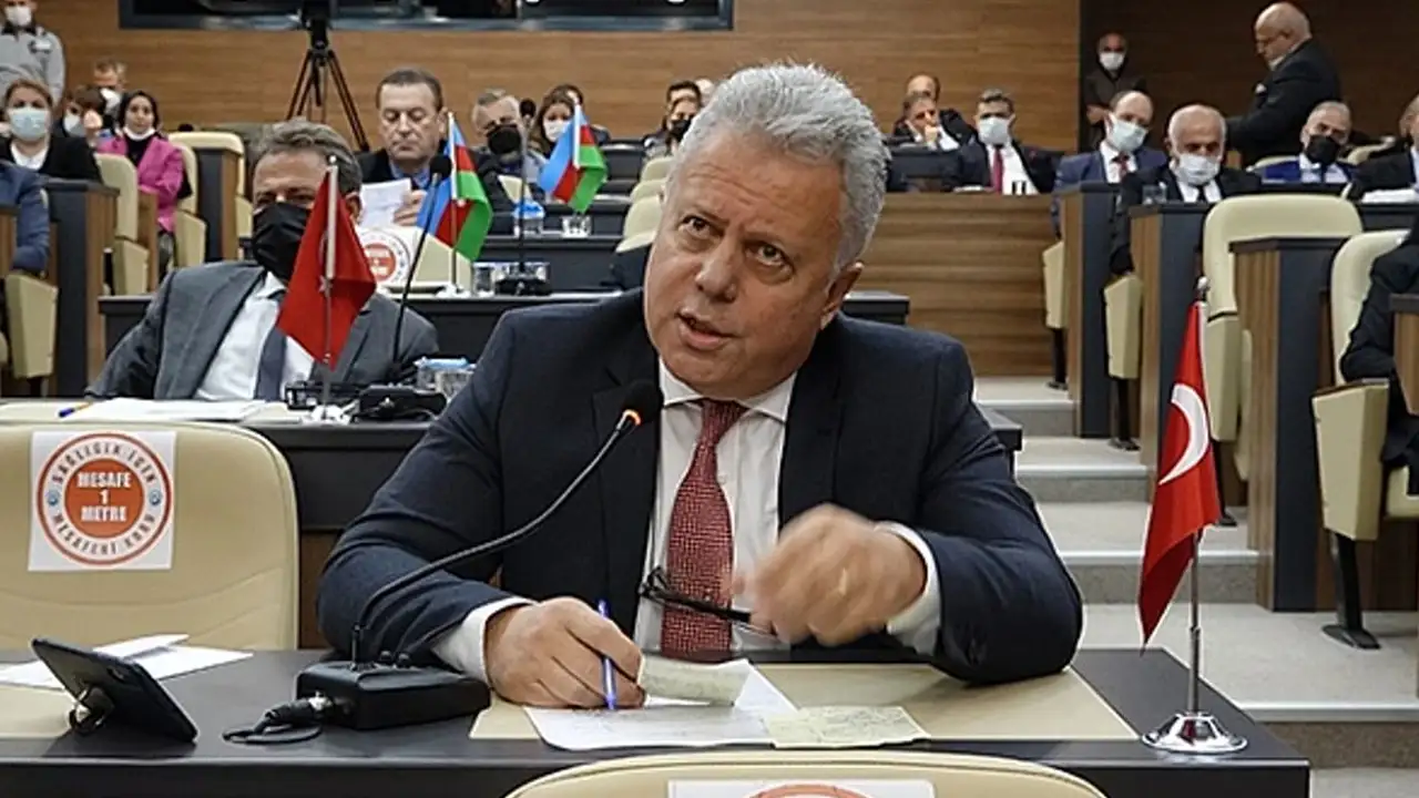 cuneyt-zorlu-sessizligini-bozdu-sahalara-geri-dondu