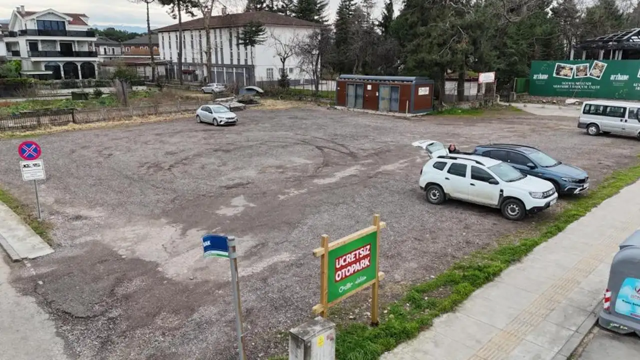 ordu-akyazi-sahilinde-ucretsiz-otopark-hizmete-acildi