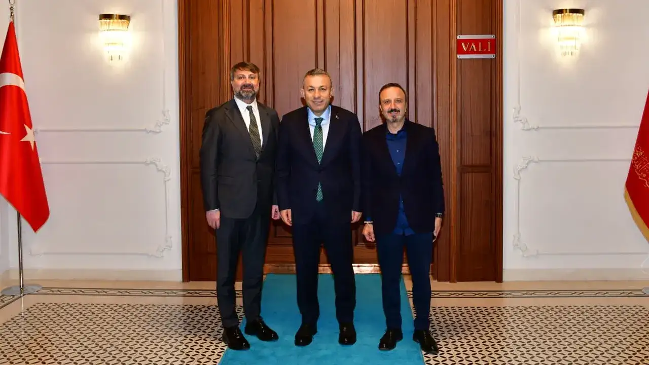 ozel-imperial-hastanesinden-vali-sahine-ziyaret