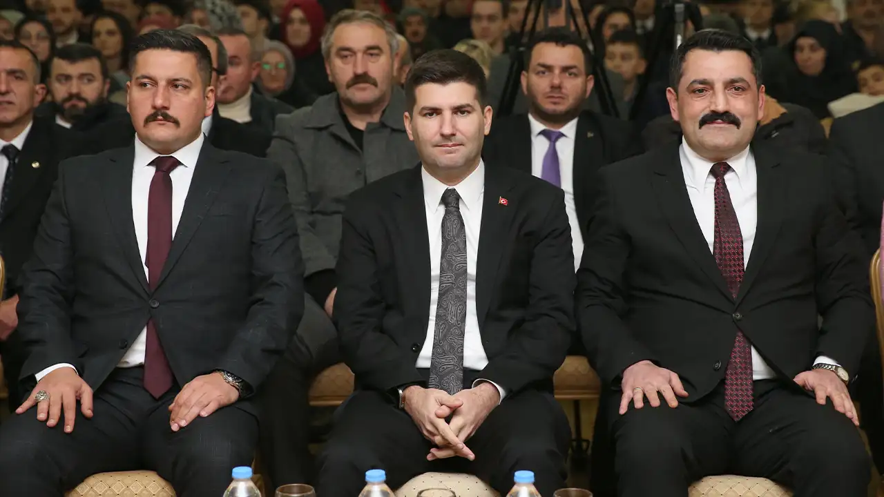 rizede-ulku-ocaklari-ortaogretim-bilgi-yarismasi-duzenledi