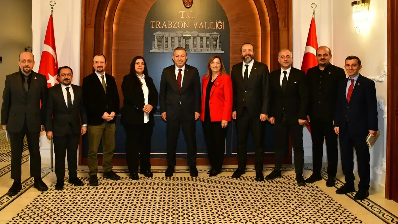 trabzon-gazeteciler-cemiyetinden-vali-sahine-ziyaret
