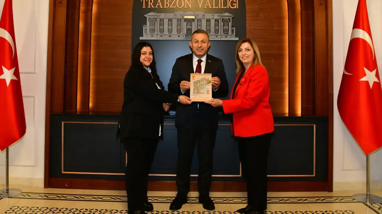 trabzon-gazeteciler-cemiyetinden-vali-sahine-ziyaret