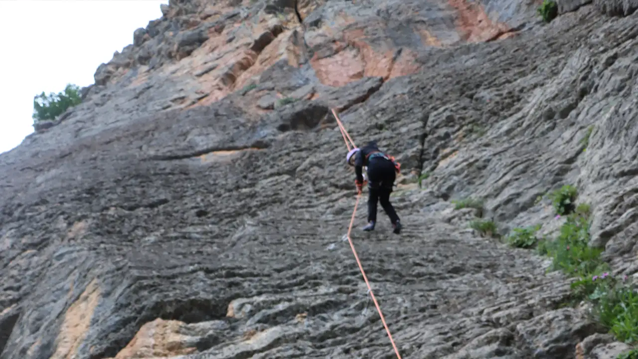 trabzonda-kaya-tirmanisinin-merkezi-sahinkayaya-yogun-ilgi