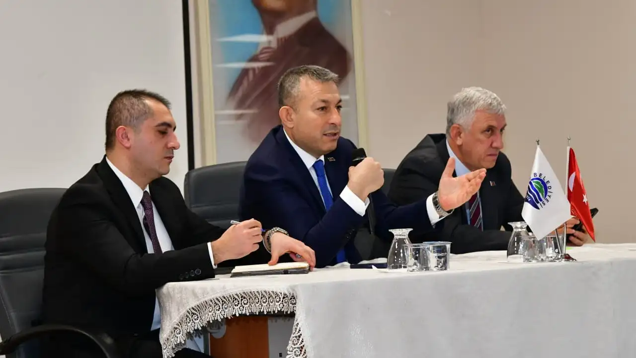 vali-tahir-sahin-ofta-muhtarlarla-bir-araya-geldi