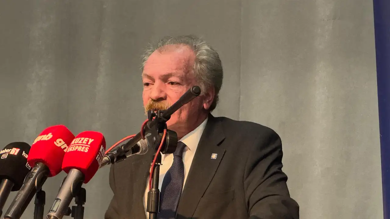 ziraat-muhendislerinden-trabzonda-anlamli-program-50-yillik-emektarlara-plaket-verildi