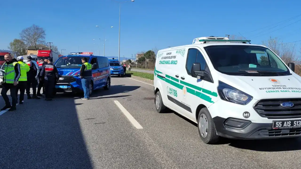 yolun-karsisina-gecmek-isteyen-yaya-hayatini-kaybetti