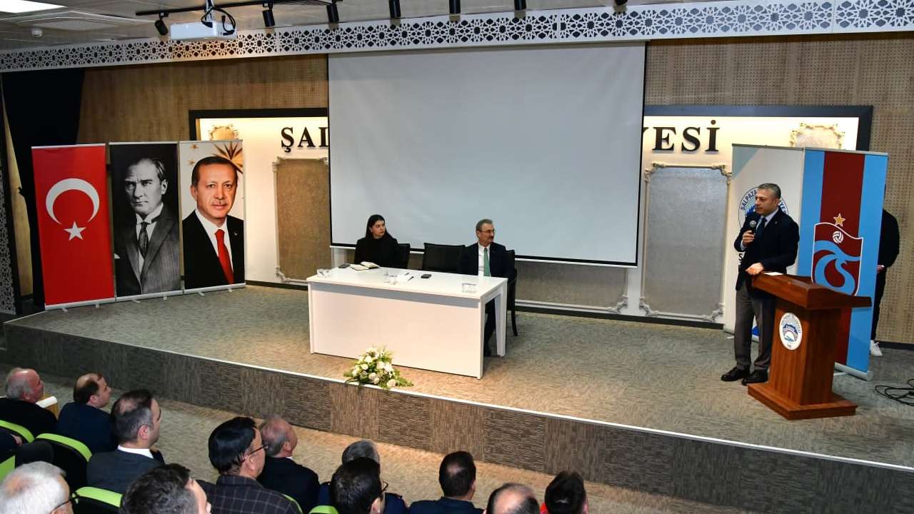 vali-tahir-sahin-salpazarinda-muhtarlarla-bir-araya-geldi