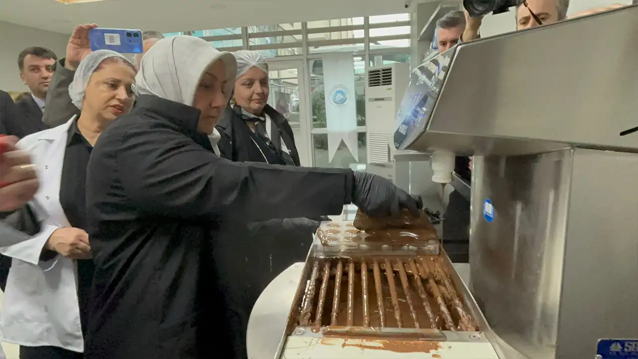 ortahisarin-zukuf-markasiyla-cikolata-tesisi-hizmete-acildi