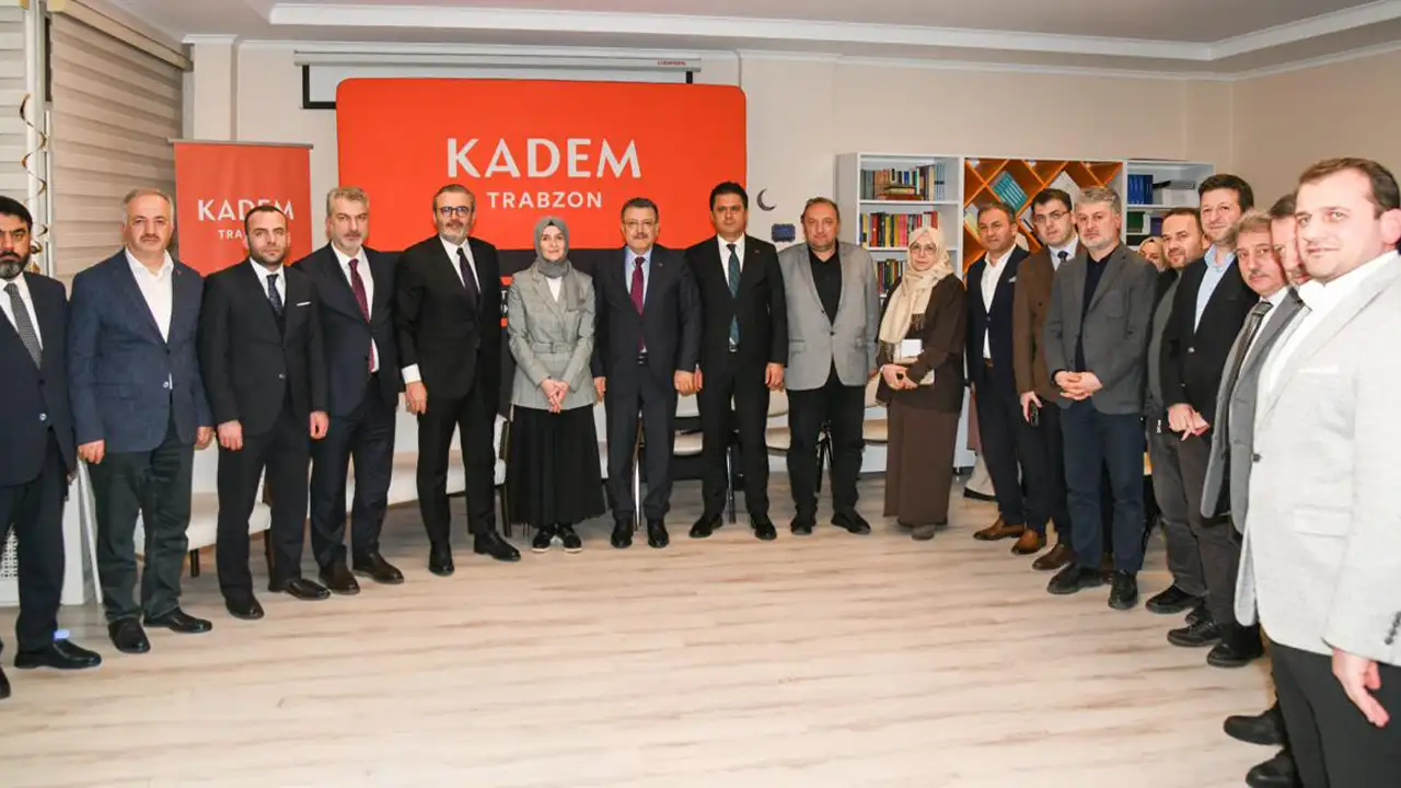 trabzonda-kadem-toplantisi-baskan-gencten-dil-egitimi-cikisi