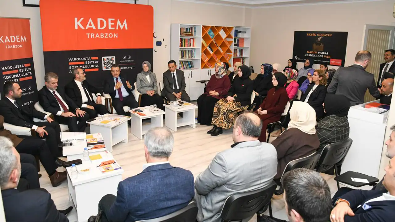 trabzonda-kadem-toplantisi-baskan-gencten-dil-egitimi-cikisi