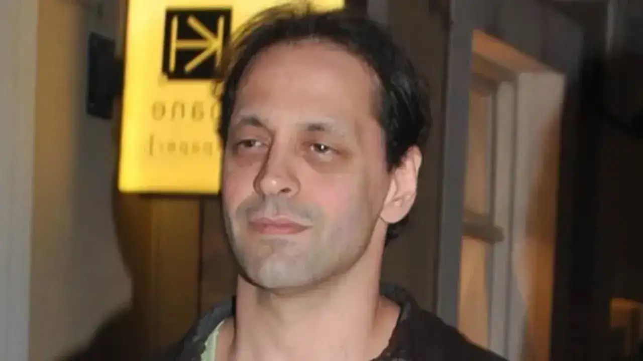 unlu-isimlere-uyusturucu-operasyonu-3-gozalti