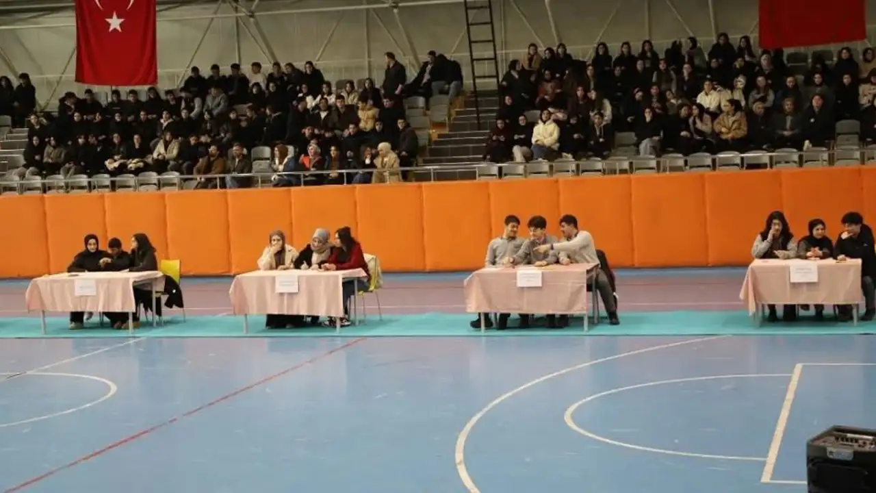 bayburt-konulu-liseler-arasi-bilgi-yarismasi-tamamlandi