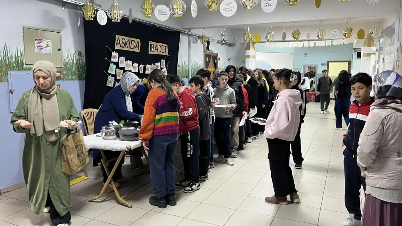 ordu-unyede-hayir-carsisi-78-bin-lira-ihtiyac-sahiplerine-bagislandi