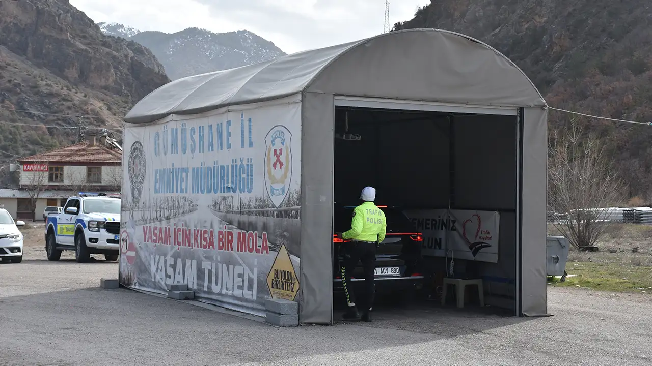 gumushanede-21-bin-surucuye-trafik-egitimi-verildi