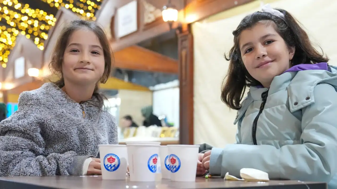 trabzonda-ramazan-etkinlik-cadiri-cocuklarin-nesesiyle-acildi