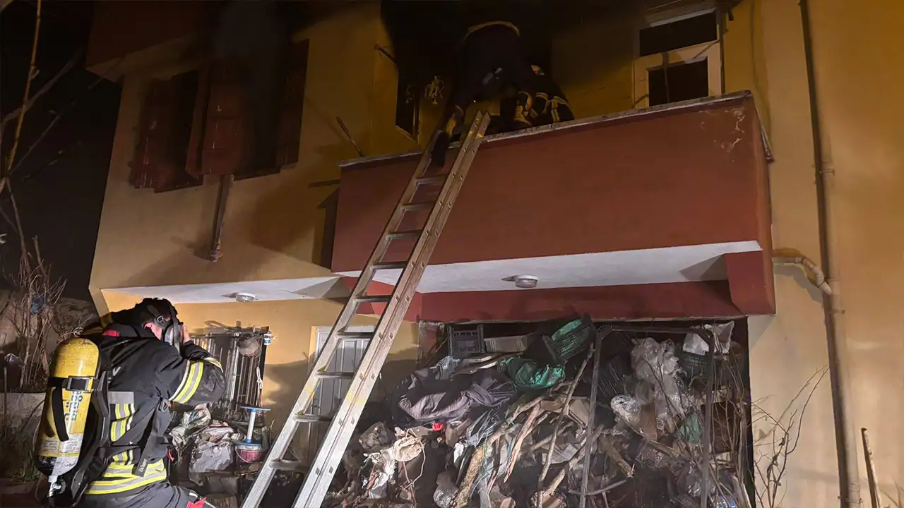 surmenede-korkutan-ev-yangini-maddi-hasar-olustu