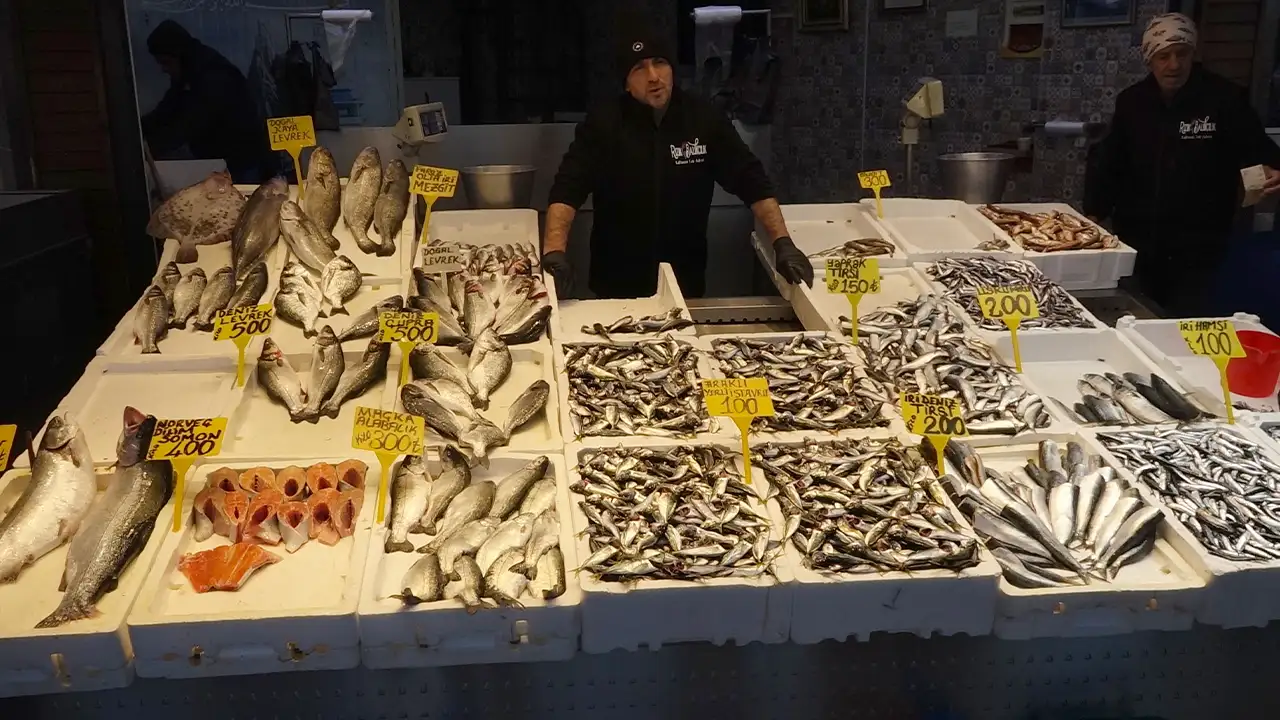 trabzonda-ramazanin-ilk-gunlerinde-et-mi-balik-mi-one-cikti