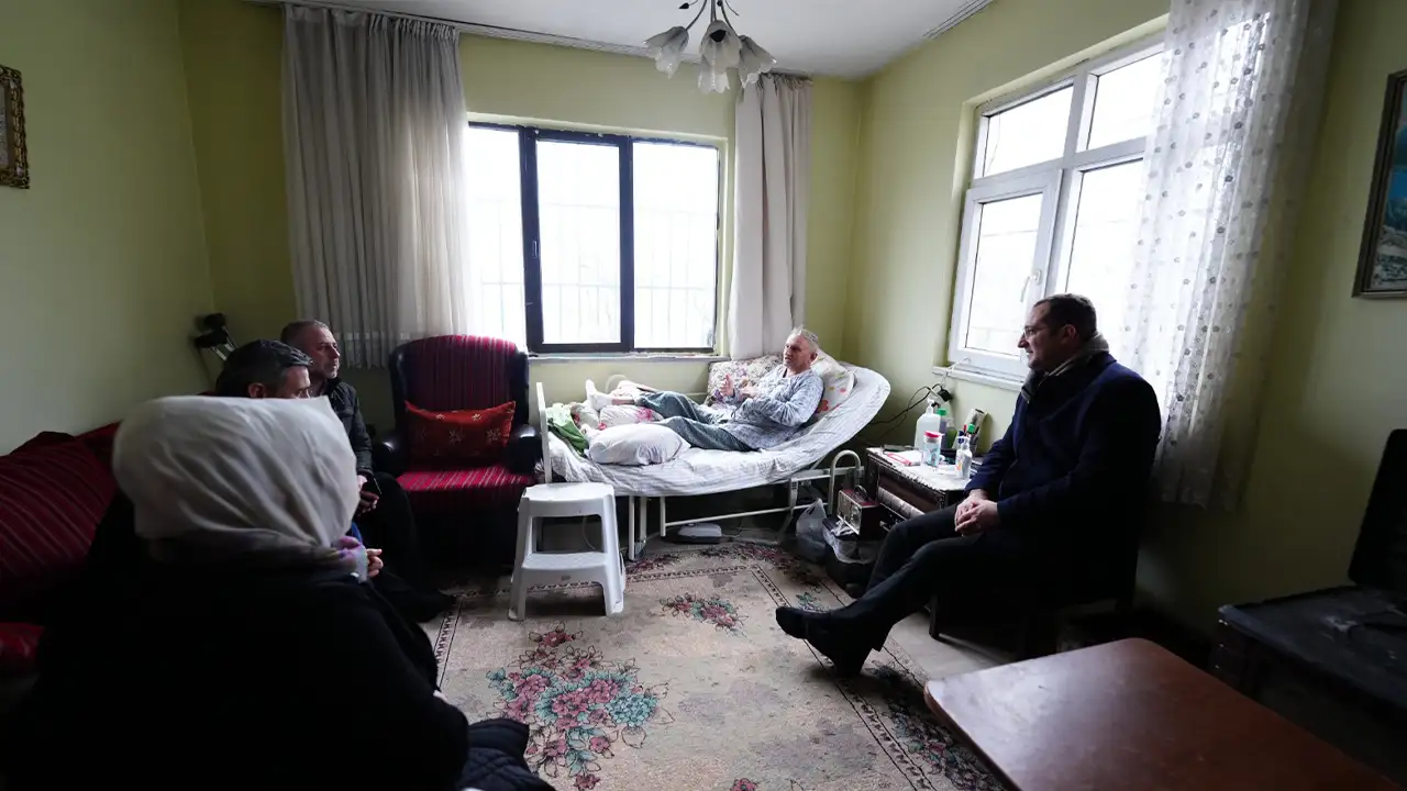 akcaabatta-gonullere-dokunan-hizmet-baskan-ekim-hastalarin-yaninda